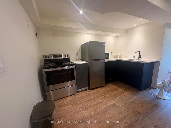 Property Photo: 6 Margate Crescent ON M1N 1L5