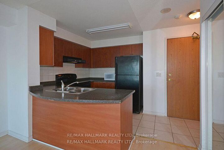 Property Photo: 5508 Yonge Street 2611 ON M2N 5S2