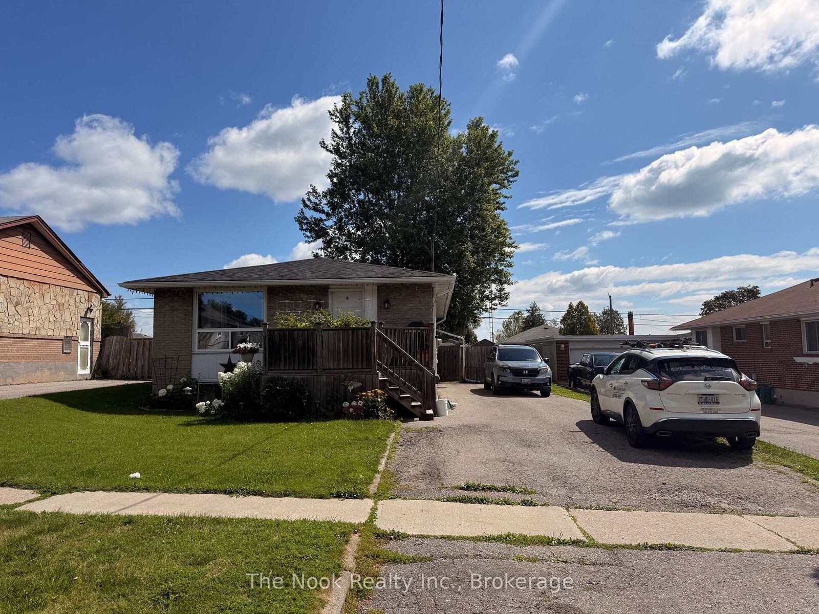 Property Photo:  1321 Cedar Street  ON L1J 3S4 