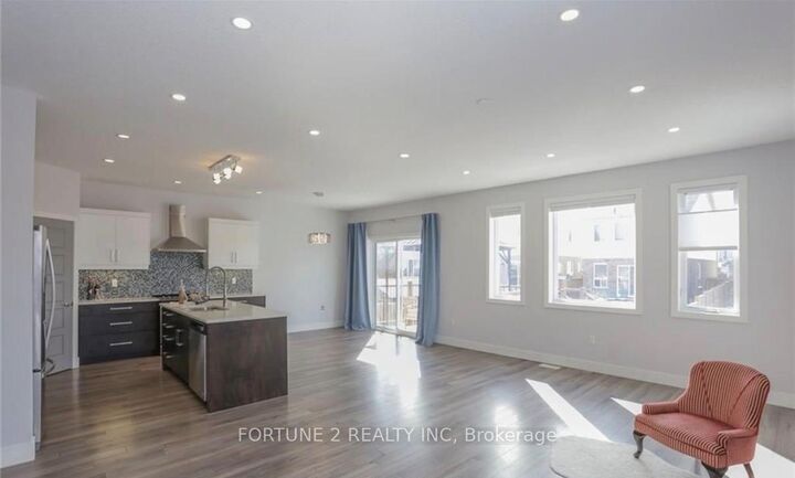 Property Photo: 1877 Foxridge Crescent ON N6G 0L7