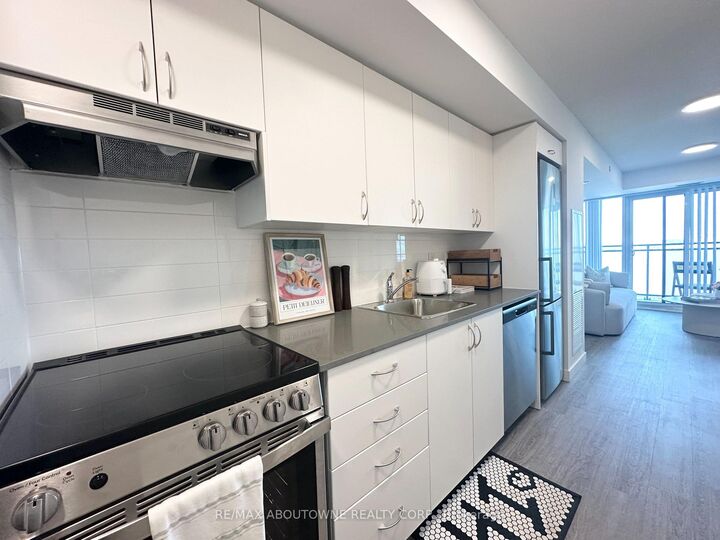 Property Photo: 375 South Street 311 ON N6B 0A5