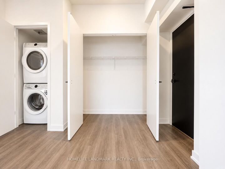 Property Photo:  609 Sherbourne Street 3904  ON M4X 0A4 