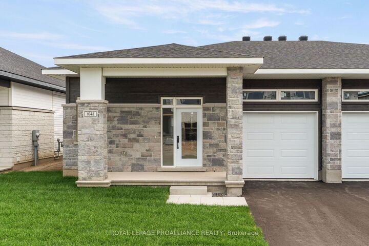 1043 Moore Street — photo 1