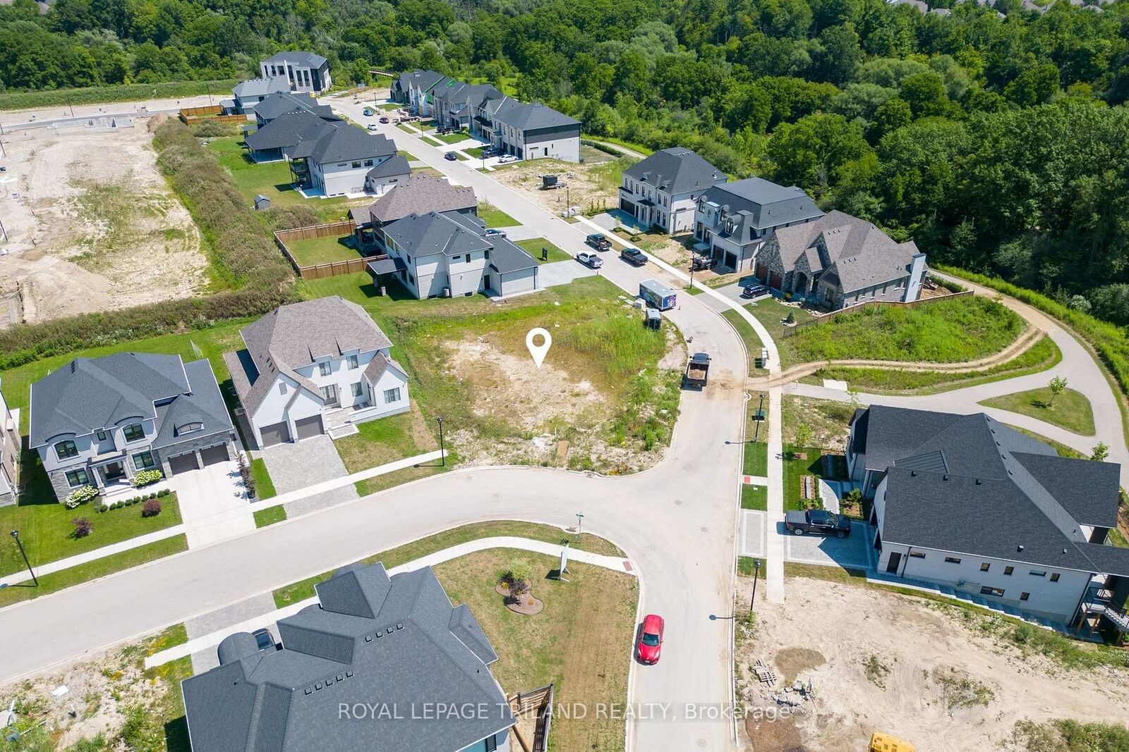 Property Photo:  2146 Robbies Way  ON N6G 3X8 