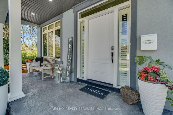 Property Photo: 958 Beach Boulevard ON L8H 6Z4