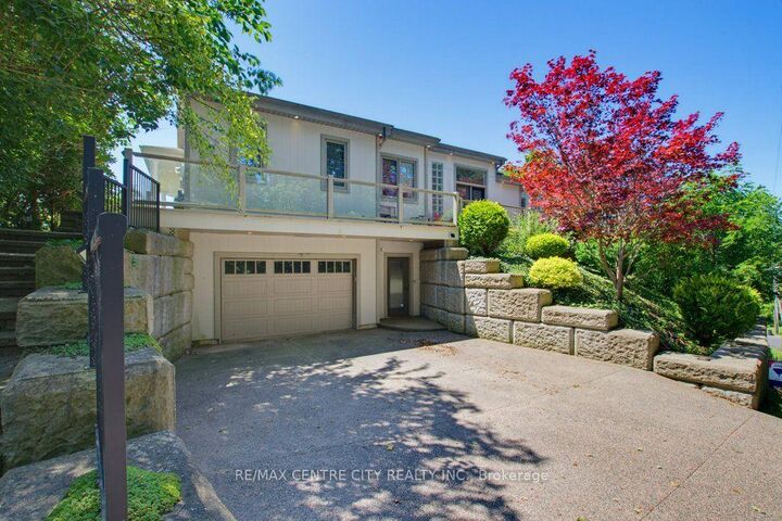 Property Photo: 174 Brayside Street ON N5L 1A2