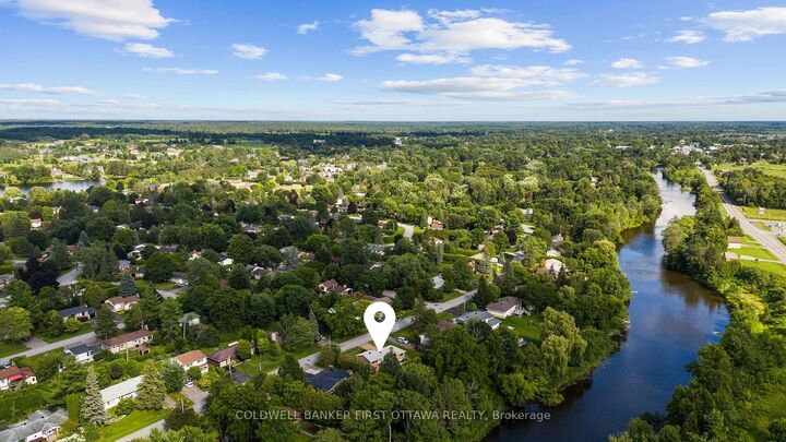 Property Photo: 5310 McLean Crescent ON K4M 1E5