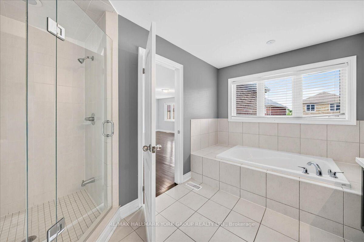 Property Photo: 2094 Webster Boulevard ON L9S 0J2