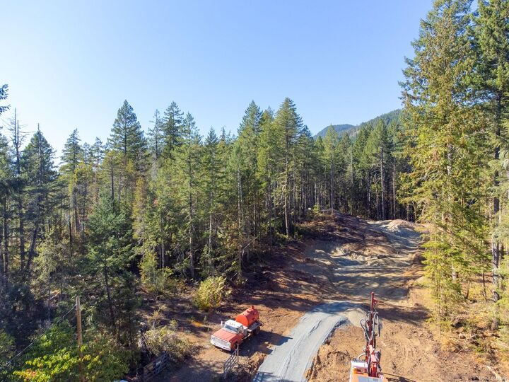Property Photo:  11196 Taylor Arm Dr #Sl 1  BC V9Y 9A5 