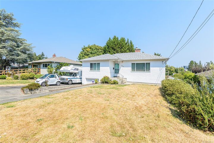 Property Photo: 1040 Craigflower Rd BC V9A 2Y1