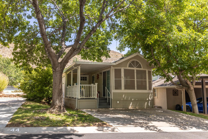 Property Photo: 45 Cottonwood Ln UT 84737