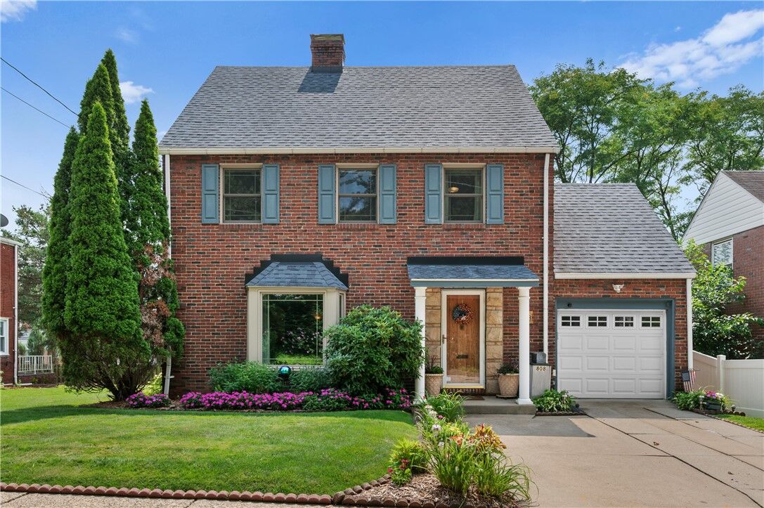 Property Photo: 808 Catalpa Street PA 15068