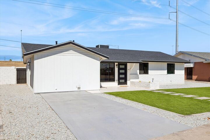 Property Photo: 12240 N 26th Drive AZ 85029