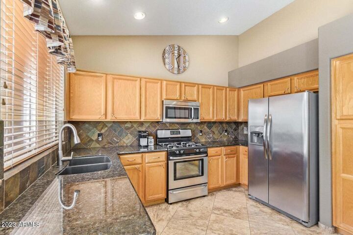 Property Photo: 2683 W Ivanhoe Street AZ 85224