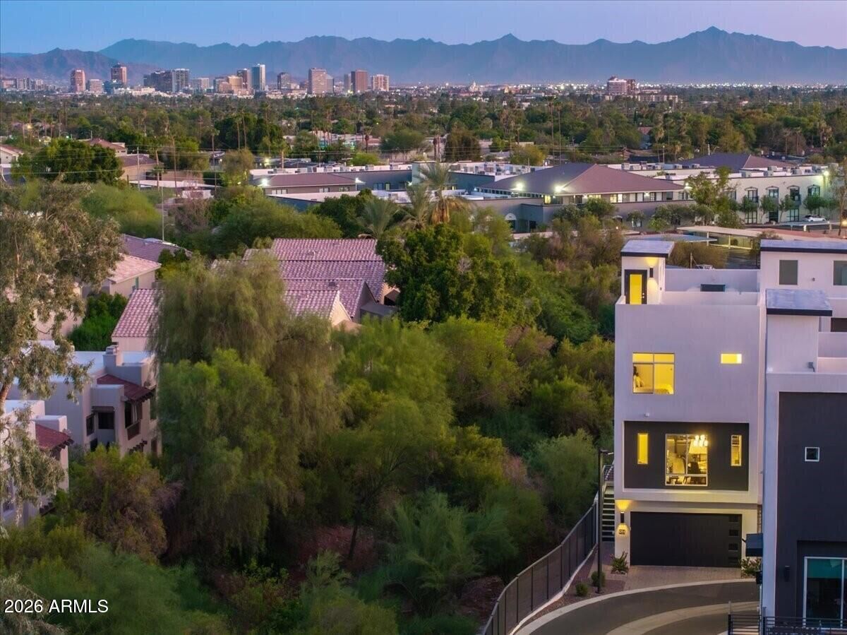 Property Photo: 1717 E Morten Avenue 64 AZ 85020