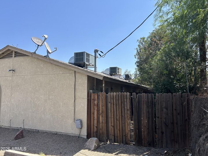 Property Photo: 10213 N 15th Avenue AZ 85021