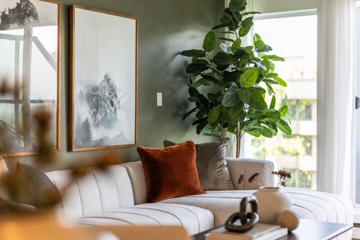 Property Photo: 1355 W 4th Avenue 8 BC V6H 3Y8