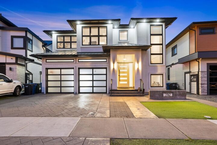 2762 Montana Place — photo 1