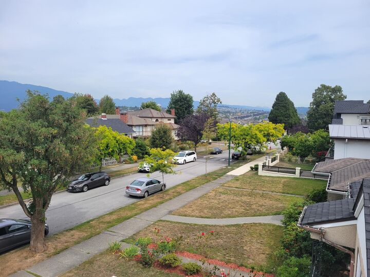 Property Photo: 2962 Kitchener Street BC V5K 3E5