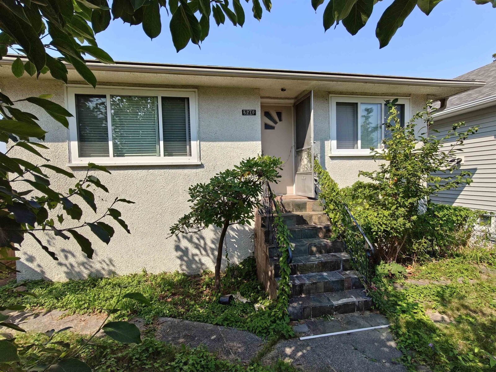 Property Photo: 2503 E 27th Avenue BC V5R 1N2