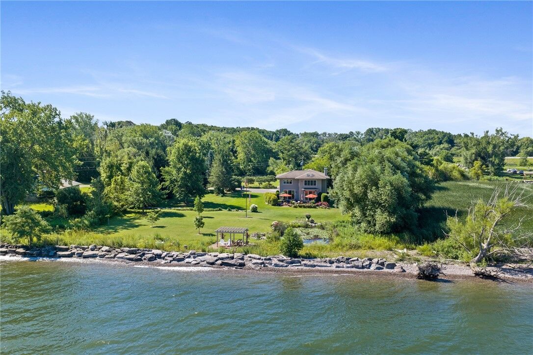 Property Photo:  16821 Bald Eagle Drive  NY 14476 