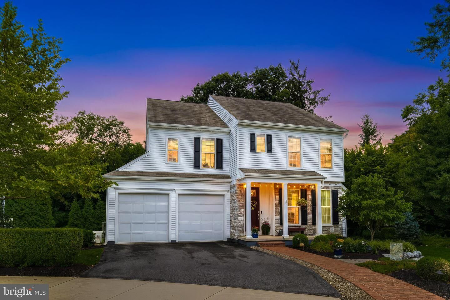 Property Photo:  1214 Edgemoor Court  PA 17601 