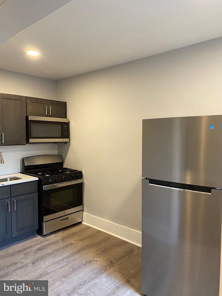 Property Photo: 45-48 E Cliveden Street 204 PA 19119