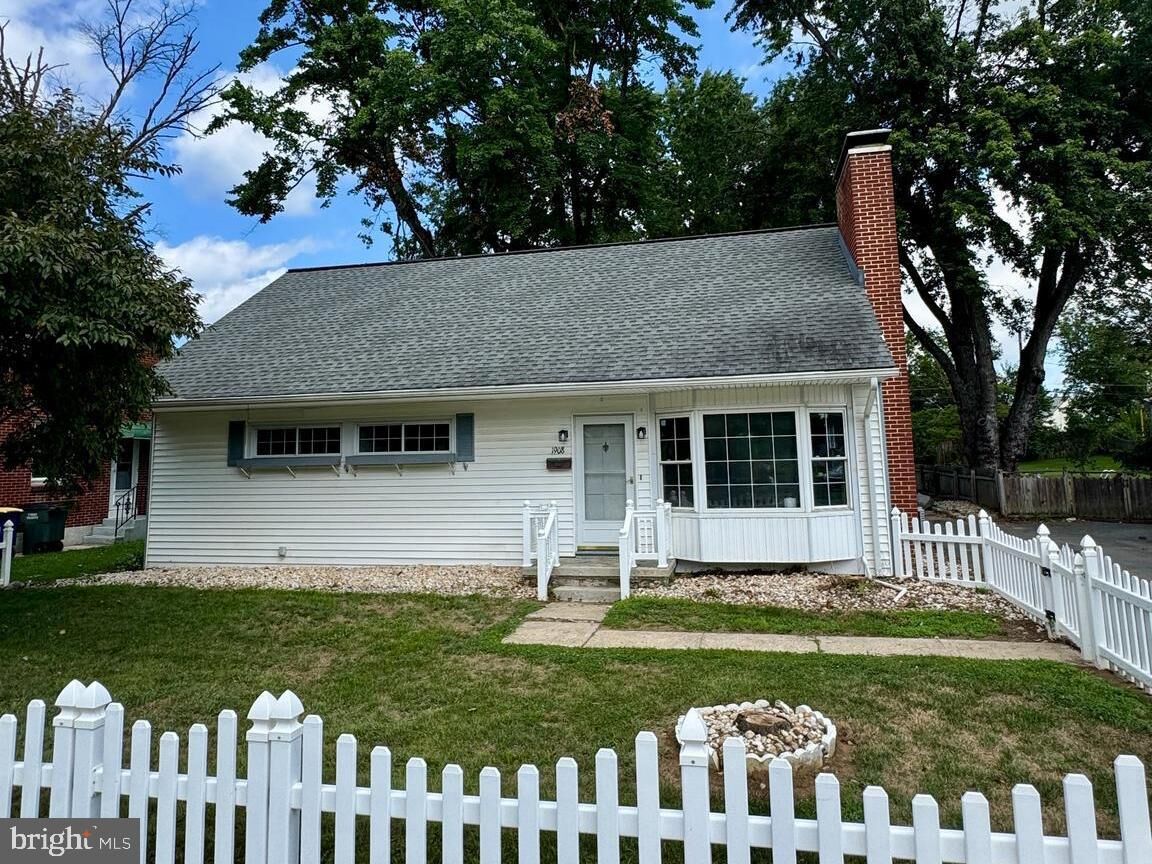 Property Photo: 1908 Letchworth Drive PA 17011