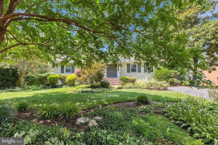 Property Photo: 4314 Argonne Drive VA 22032