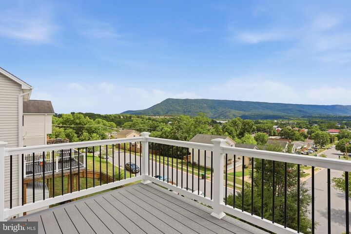 Property Photo:  508 Thompson Street  VA 22657 