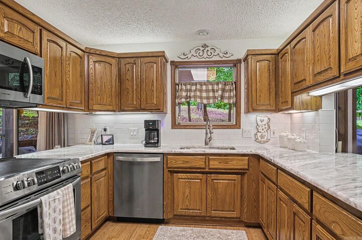 Property Photo: 22 Acceso Circle AR 71909