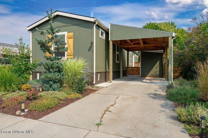 Property Photo: 1671 W Essex Ct ID 83815