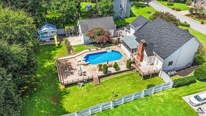 Property Photo: 1030 Hickory Ridge Drive GA 31204