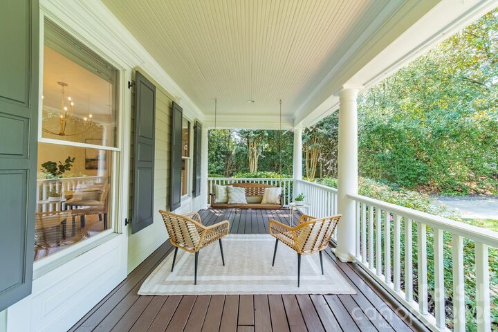 Property Photo: 304 S Canterbury Road NC 28211