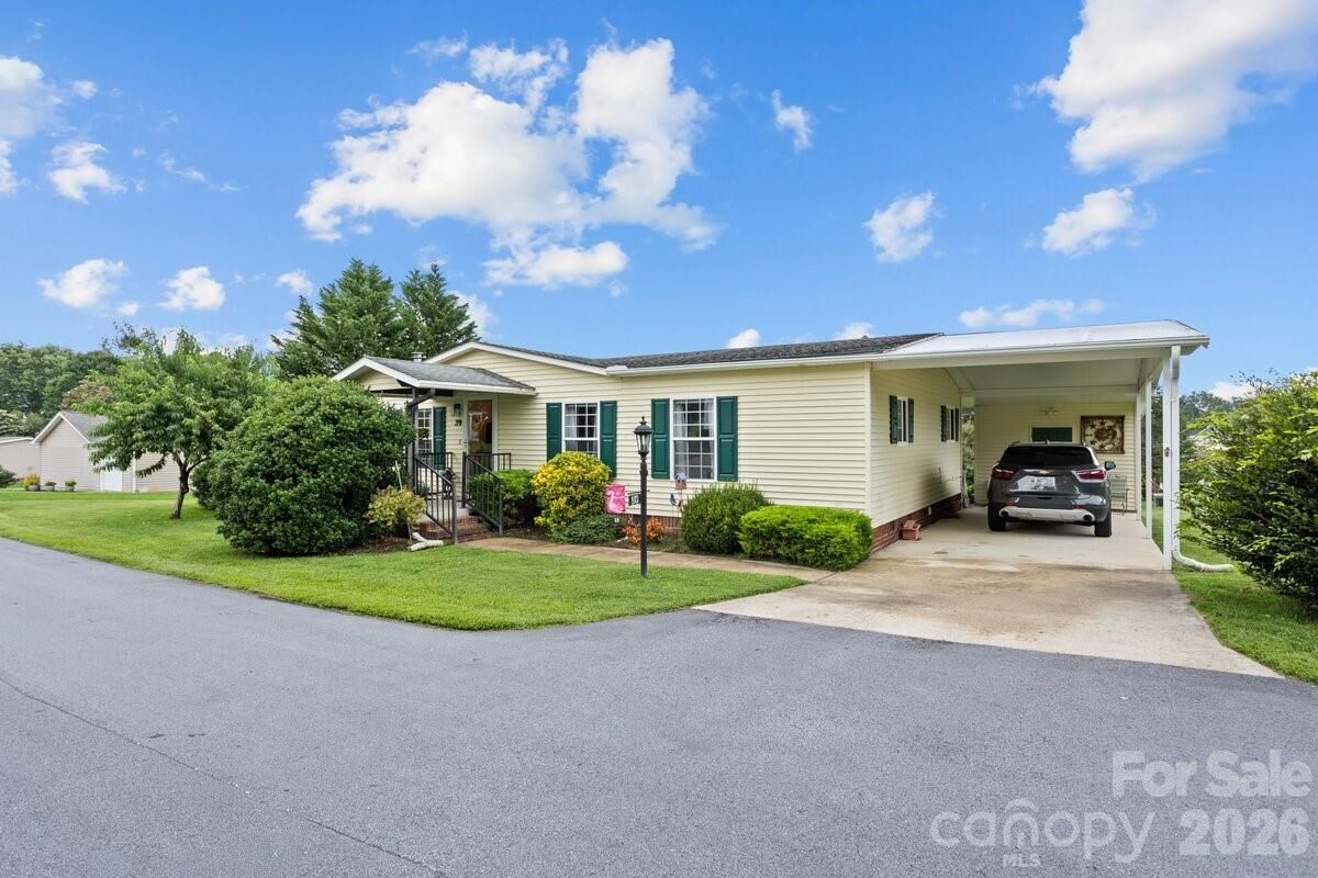 Property Photo:  39 Stephanie Lane 13  NC 28792 