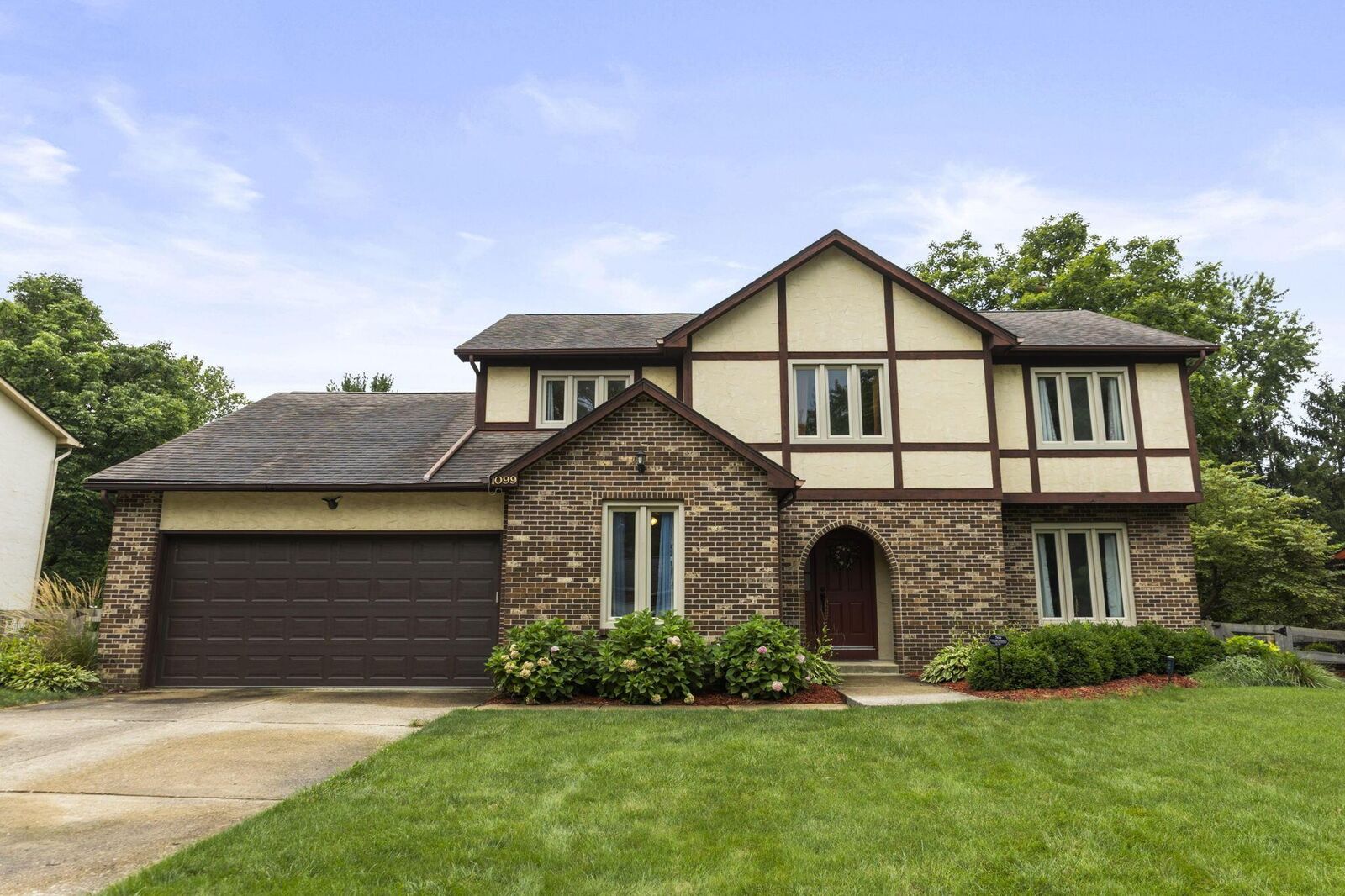 Property Photo: 1099 Melinda Drive OH 43081