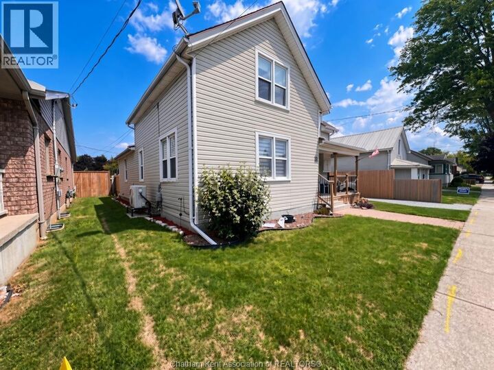 Property Photo:  41 Woods Street  ON N7L 3P9 