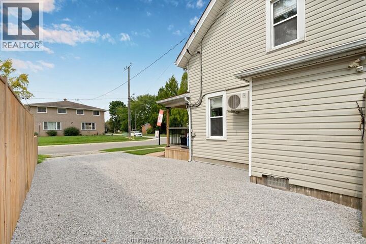 Property Photo: 41 Woods Street ON N7L 3P9