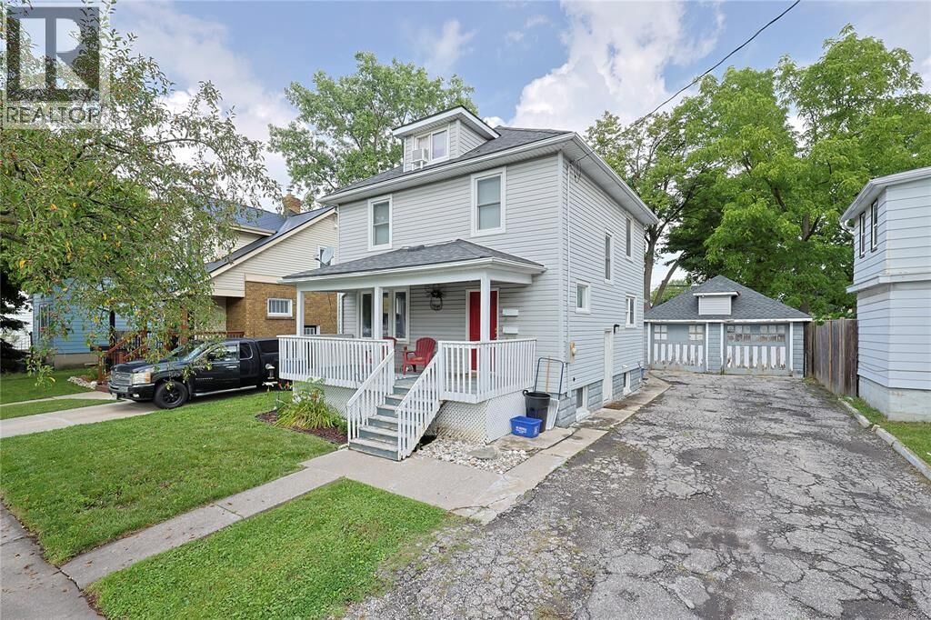 Property Photo:  414 Davis Street  ON N7T 1C3 