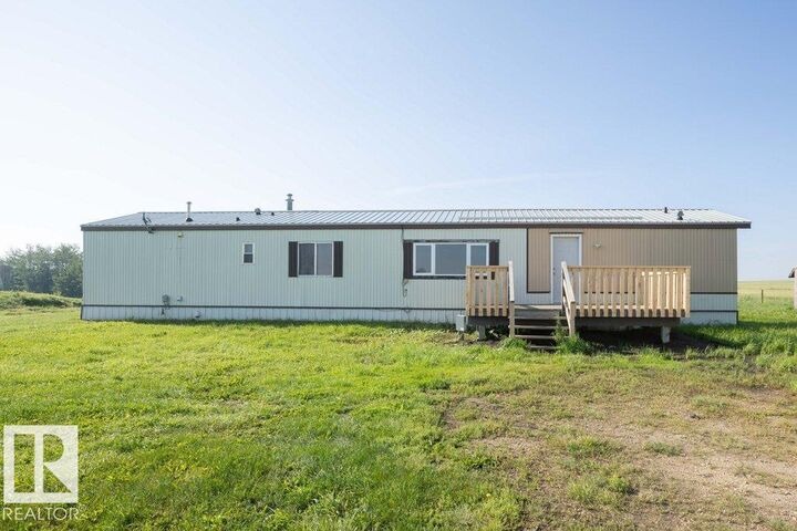 Property Photo: 26417 Twp Rd 582 AB T0G 1W0