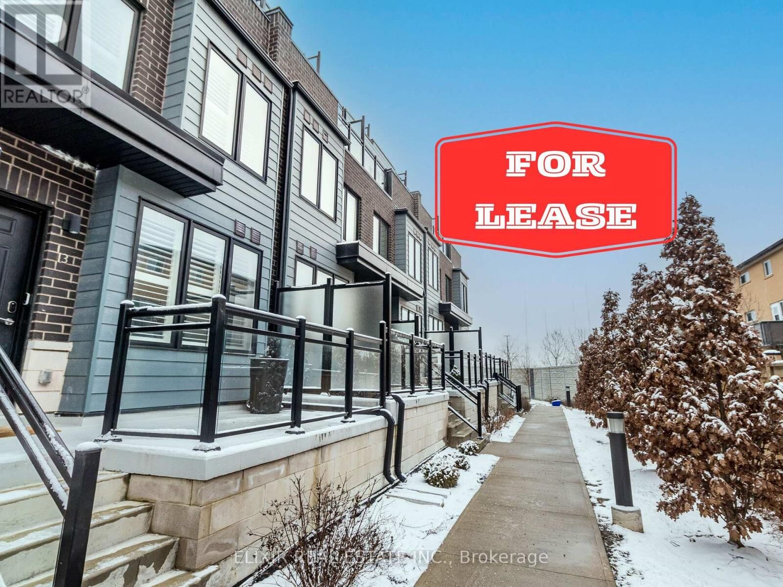 Property Photo:  2285 McNab Lane 13  ON L5J 0B3 