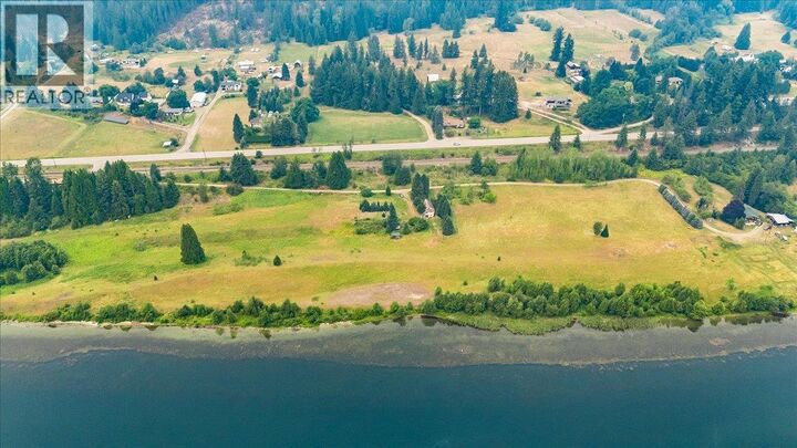 Property Photo: 1864 Highway 3A Other BC V1N 4N6