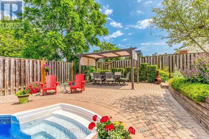 Property Photo: 2235 Waycross Crescent ON L5K 1J5