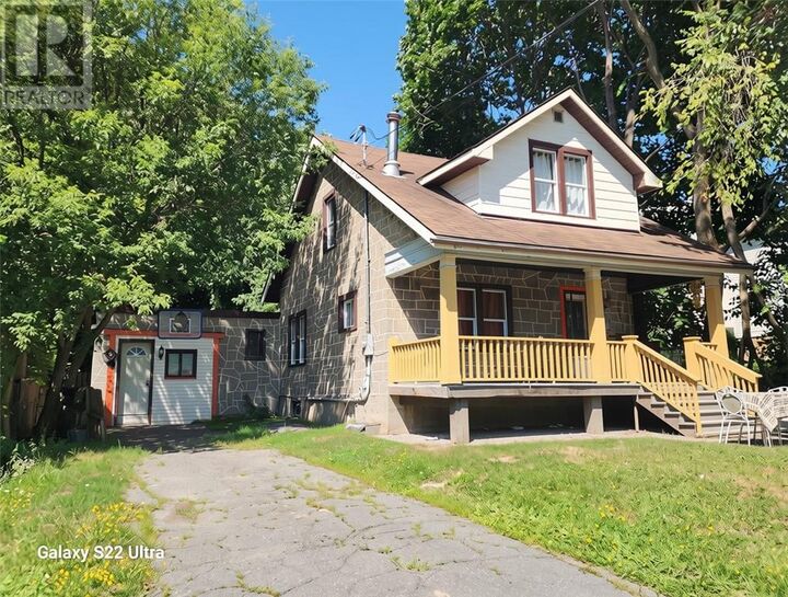 Property Photo: 122 Bloor Street ON P3C 2K7