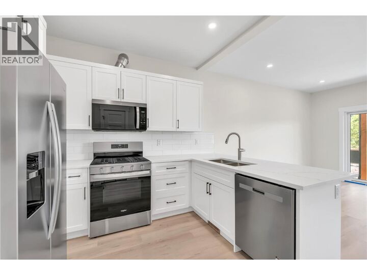 Property Photo: 524 Similkameen Ave Other BC V0X 1W0