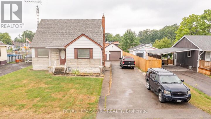 215 Knoll Street — photo 1