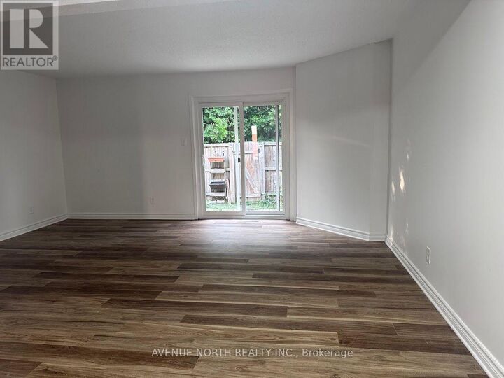 Property Photo: 1442 Foxwell Street 98 ON K1B 5J2