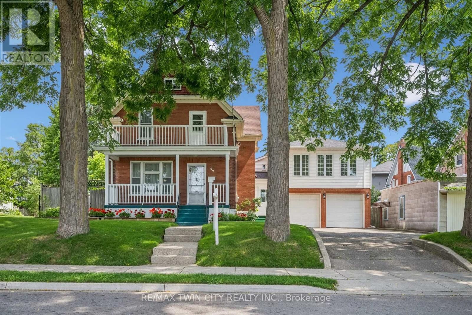 Property Photo: 44 Walter Street ON N2G 1S1