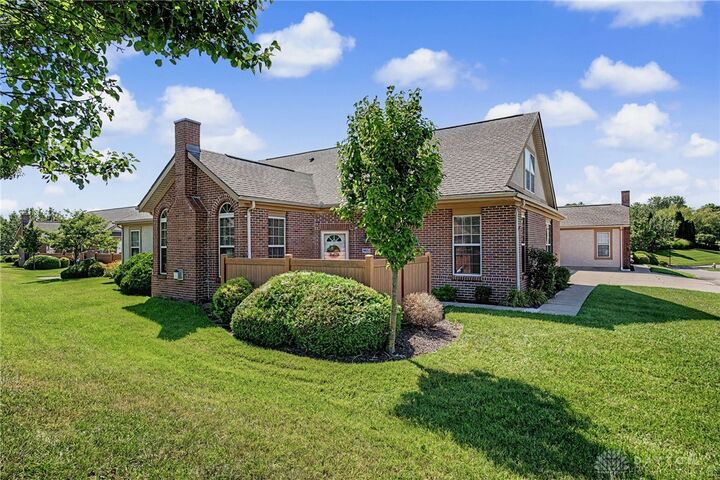 Property Photo:  8823 Birkdale Hills Circle  OH 45458 