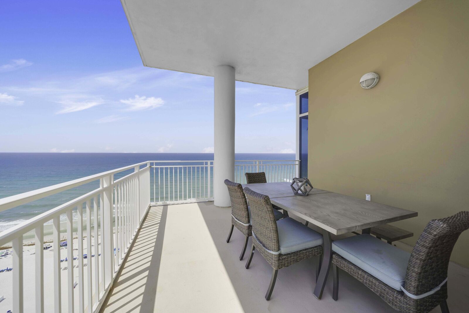 Property Photo: 6627 Thomas Drive Unit 1601 FL 32408